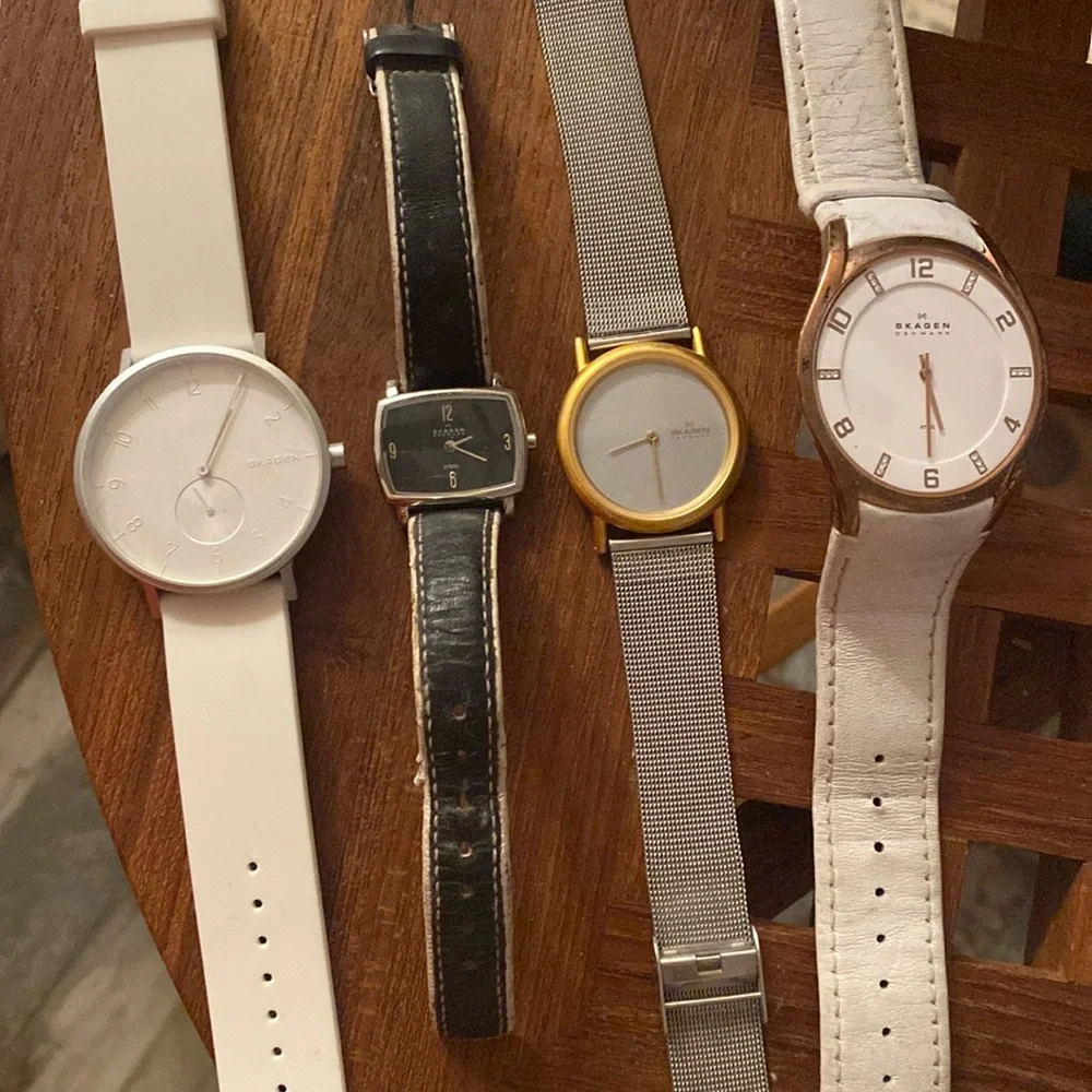 4 Skagen watches - Picture 1 of 7